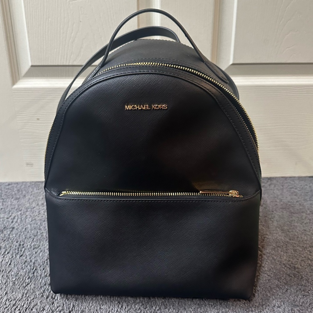 Michael Kors- Sheila Medium Backpack